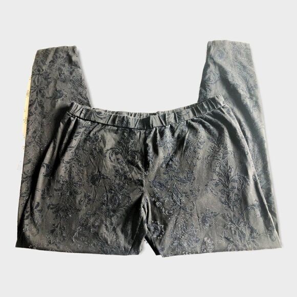 City Chic Velvet Damask Pattern Leggings.  Size: M (City Chic size) or 18. - Picture 5 of 7